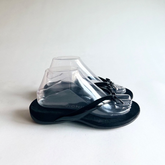 Vionic Bella Black Patent Leather Rubber Outsole Flip Flops size 7 - Picture 2 of 12